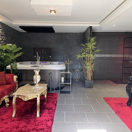 O Venus Spa Sin-le-Noble Kültér fotó